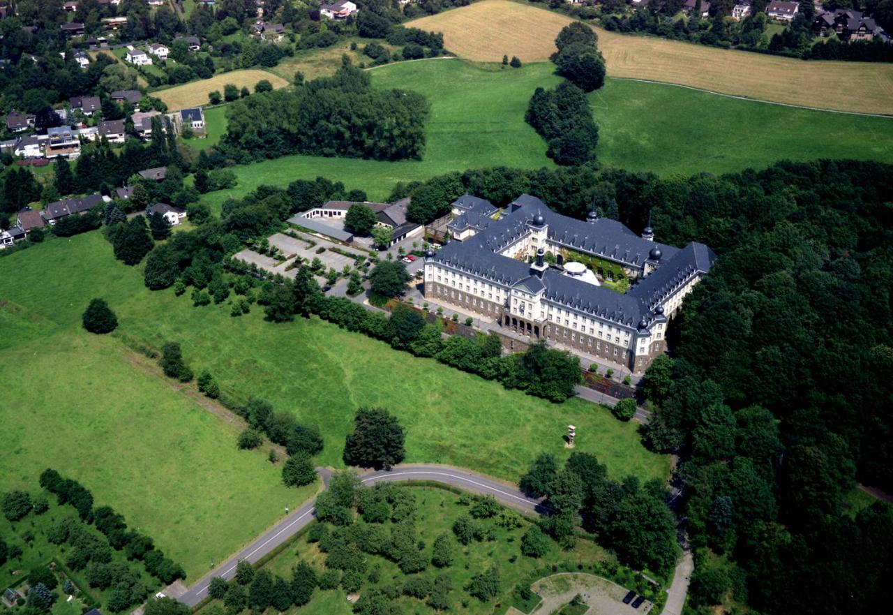 Kardinal Schulte Haus Bergisch Gladbach Exterior foto