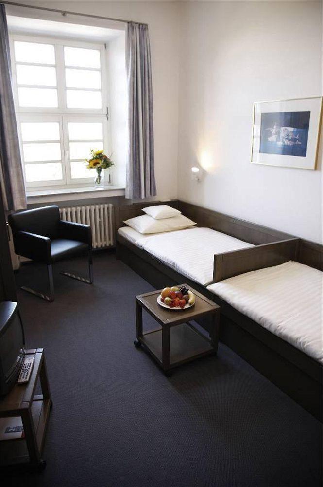 Kardinal Schulte Haus Bergisch Gladbach Exterior foto